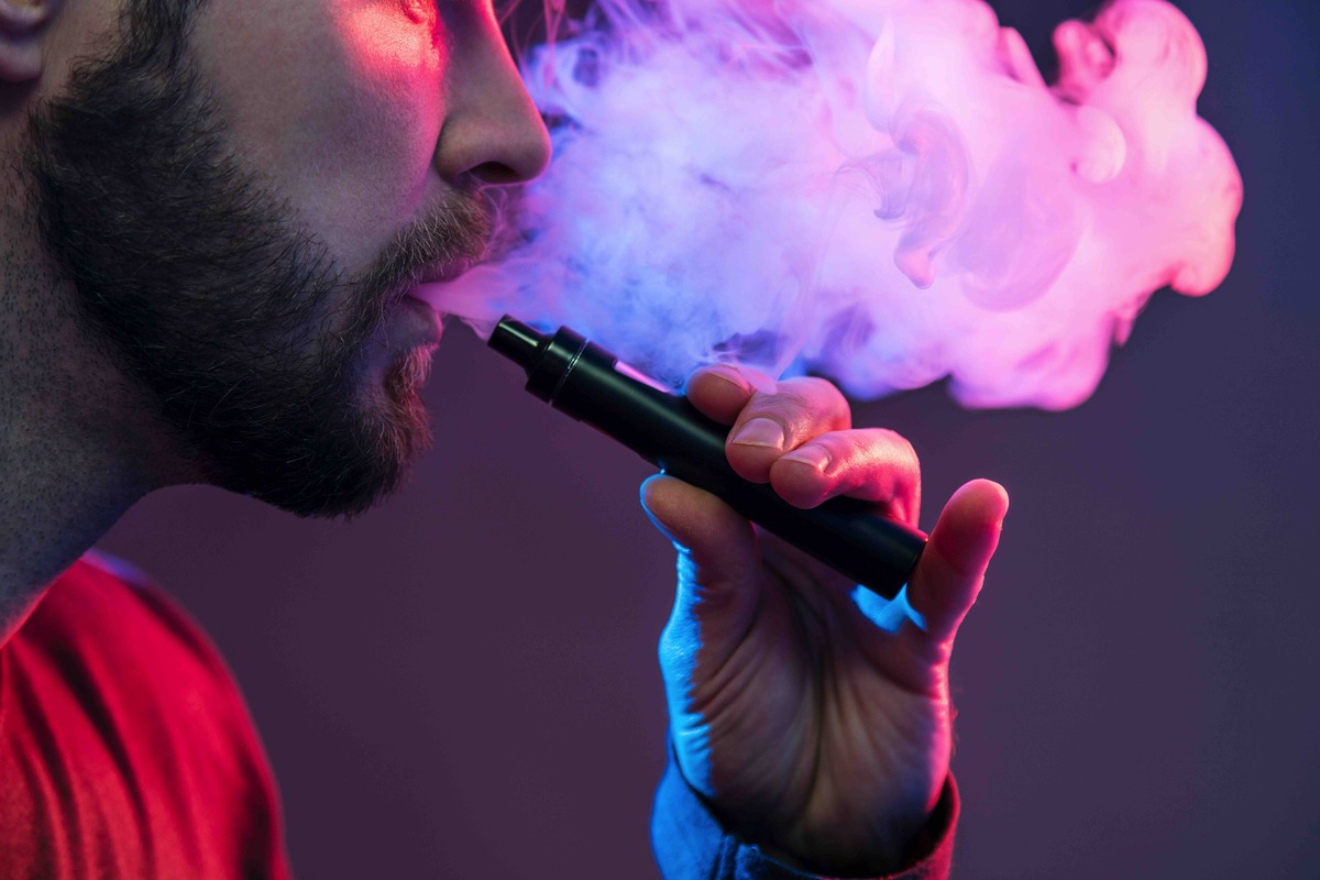 What are 5 effects of vaping?